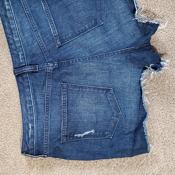 Womens Gap Slim Cut Offs size 32 - Picture 6 of 8